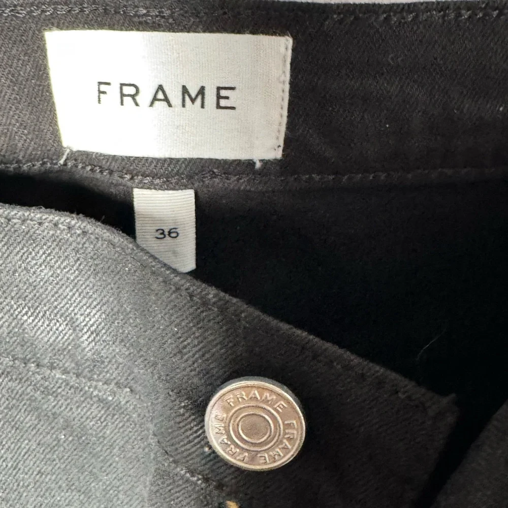 FRAME Men's Denim Black Slim Jeans with Coated Finish - 36